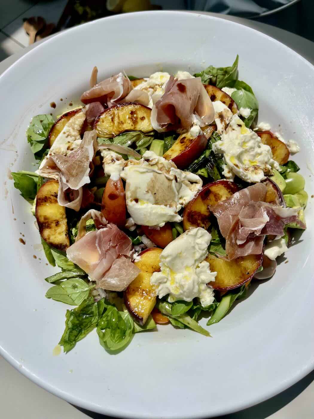 Delicious Grilled Peach & Burrata Salad
