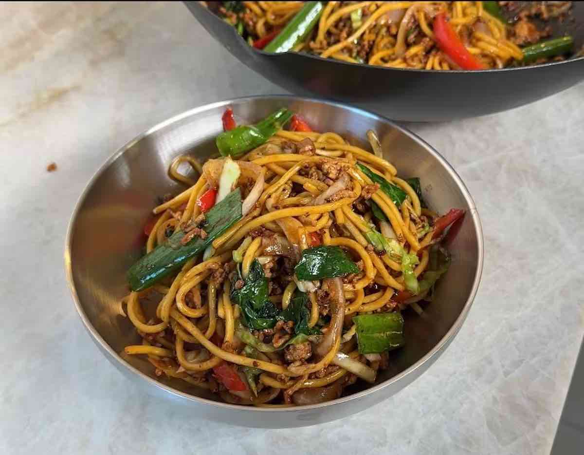 Saucy Pork Hokkien Noodles