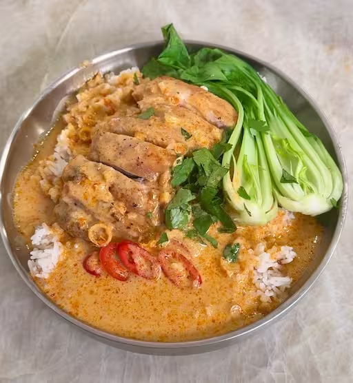 Thai Red Curry with Crispy Chicken